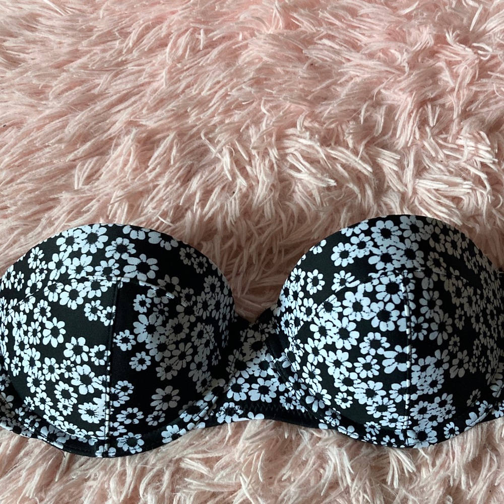 Old Navy underwire strapless bikini top
